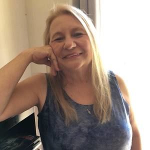 Meet your Posher, Becky